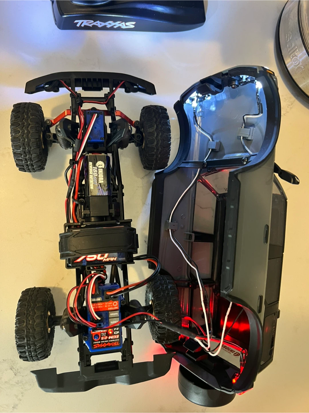 Traxxas Ford Bronco RC Crawler - photo 4