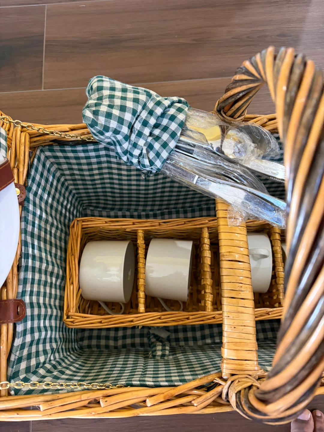 Wicker Picnic Basket Set - photo 5
