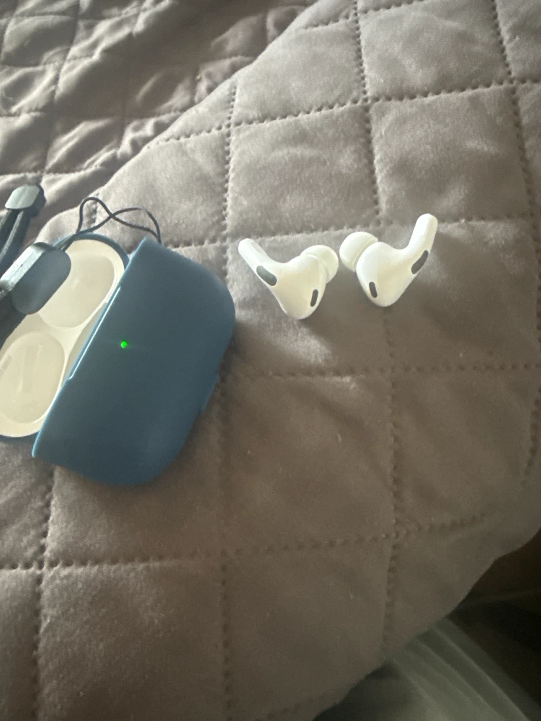 Apple AirPods Pro 2 - photo 2