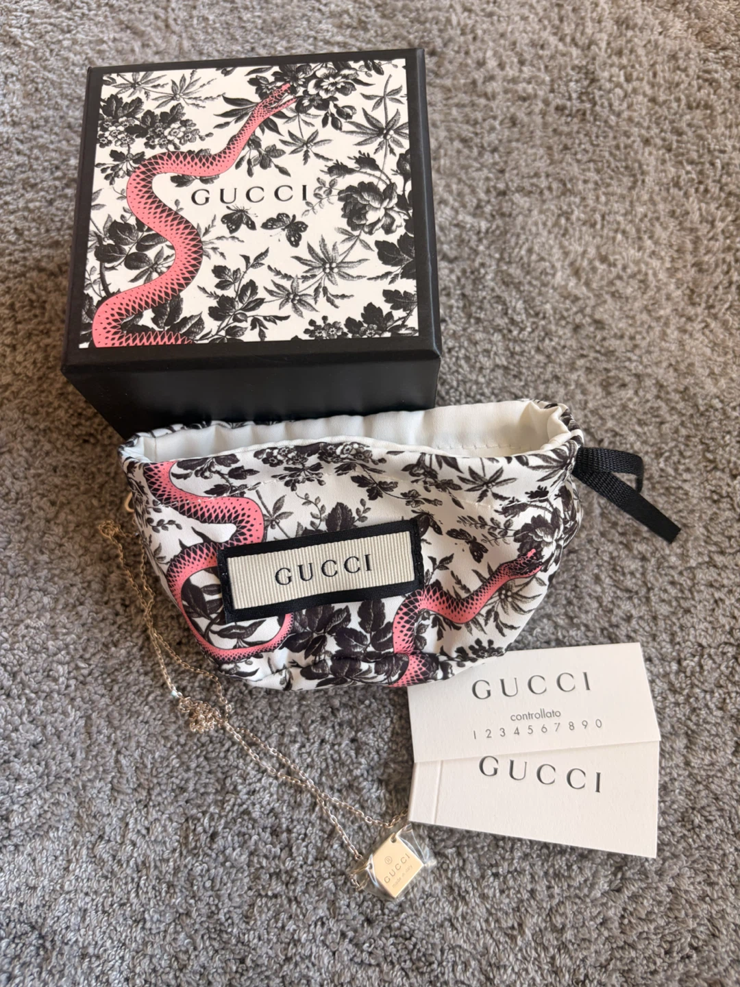 Gucci necklace