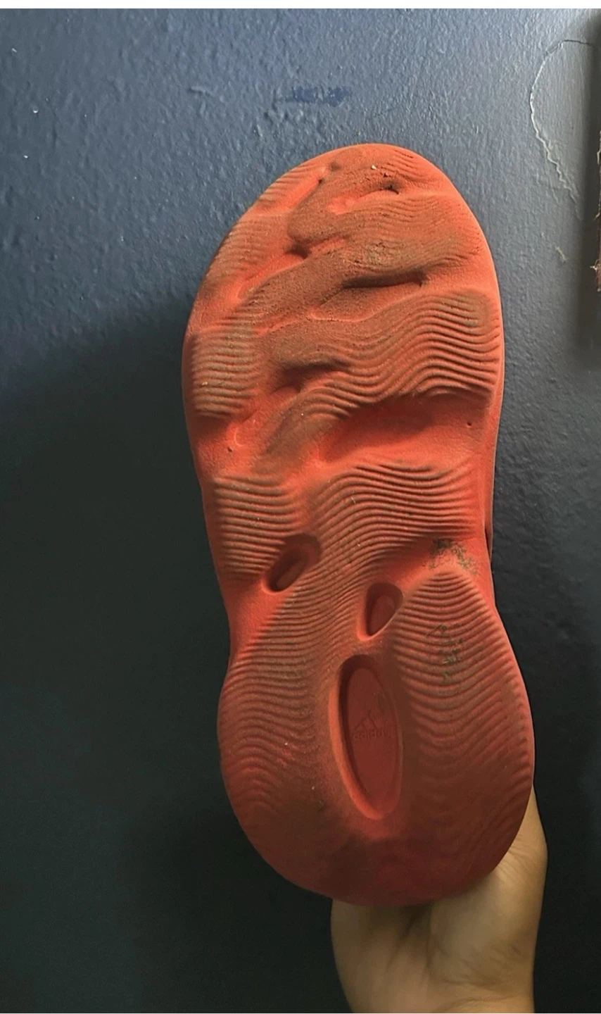 Adidas Yeezy Foam Runner Vermillion - photo 3