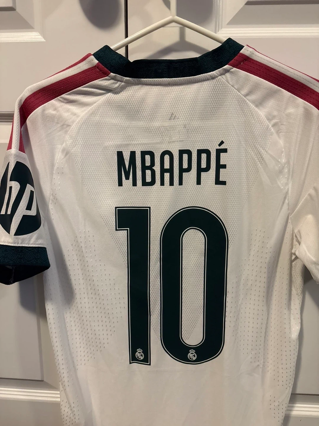Real Authentic Match Day 26/27 Madrid Mbappé home kit - photo 4