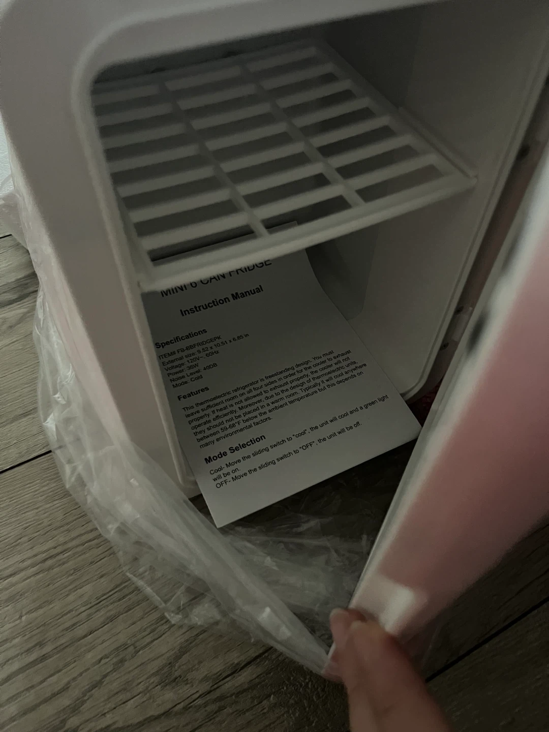Boba Tea Mini Beauty Fridge - photo 3