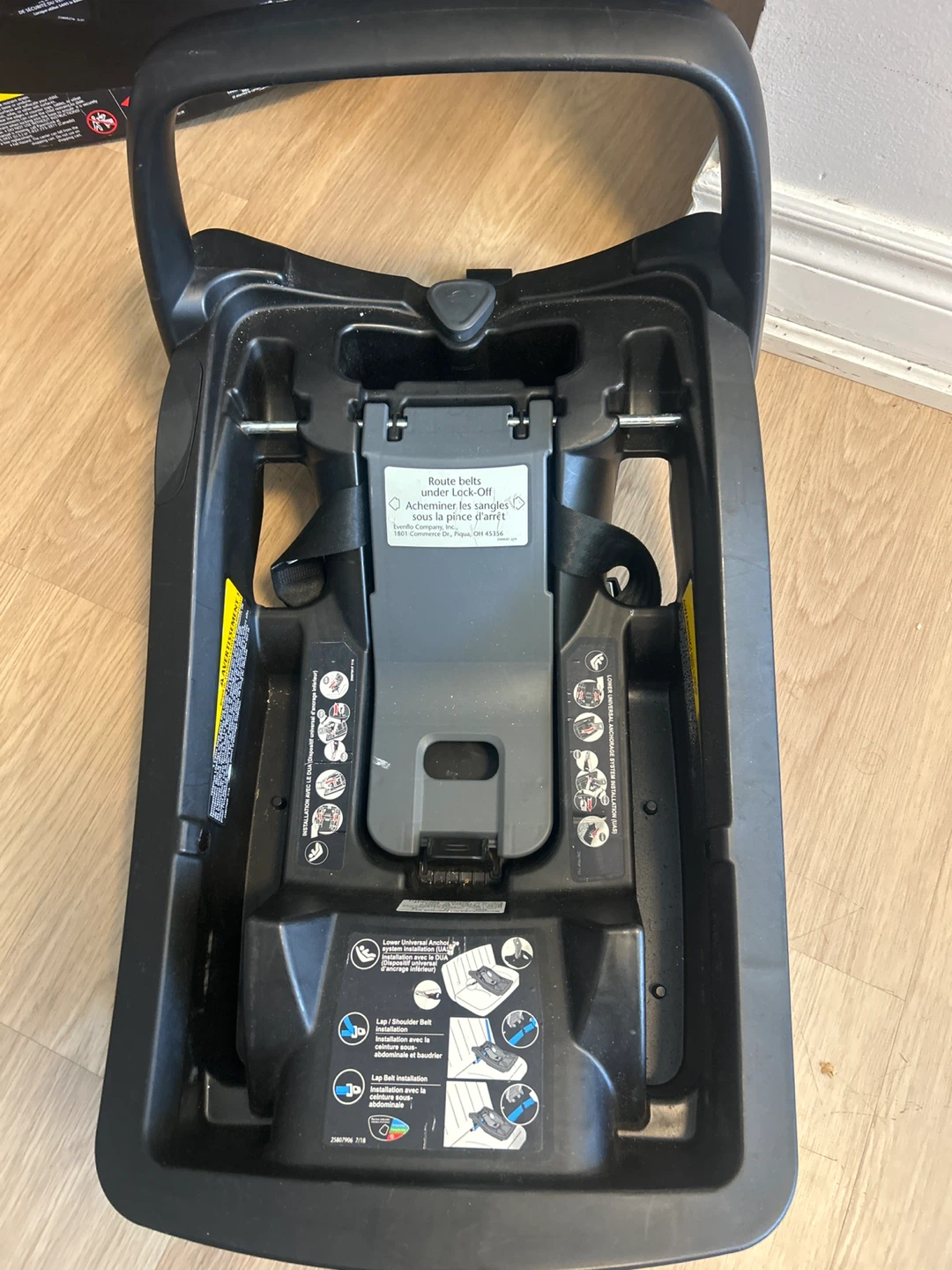 Evenflo Infant Car Seat with Base - photo 4
