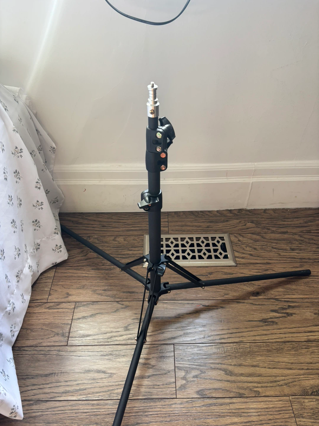 Ring Light with Adjustable Stand - photo 3