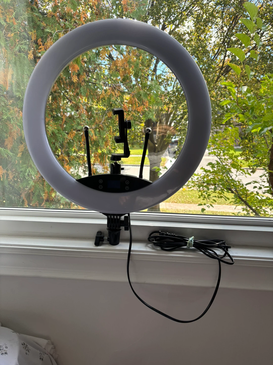 Ring Light with Adjustable Stand - photo 4