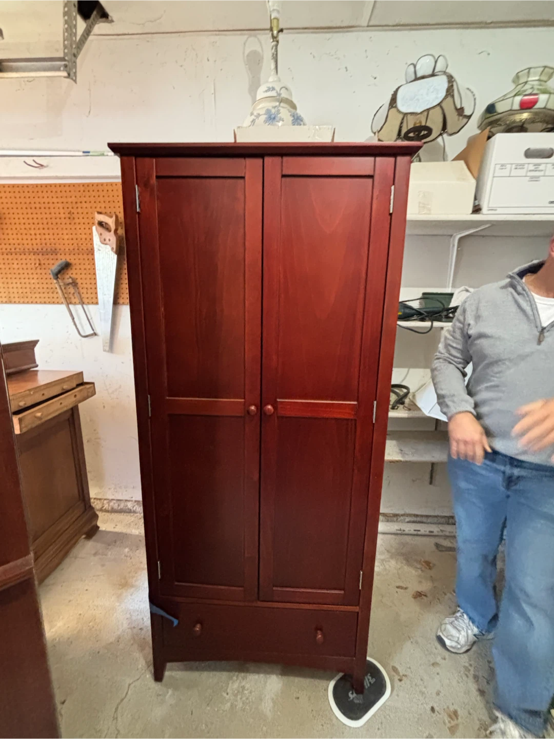 Cherry Finish Wooden Dresser - photo 2