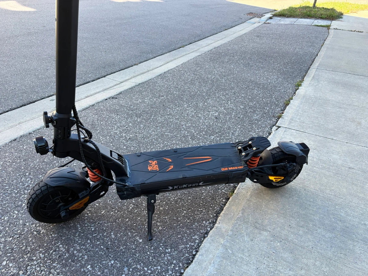 Looking to sell my 2025 KuKirin G2 Master - photo 3