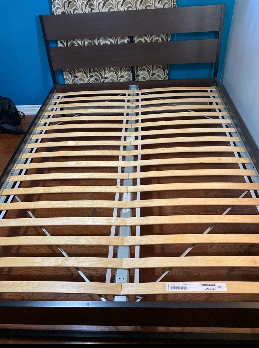 IKEA Queen Bed Frame & LUROY Slats - Very Good Condition - photo 2