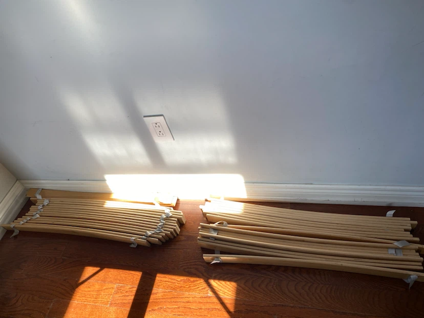 IKEA Queen Bed Frame & LUROY Slats - Very Good Condition - photo 5
