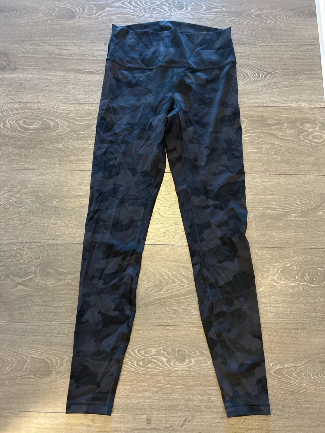 Lululemon Camo Leggings Size 10 Tall - photo 2