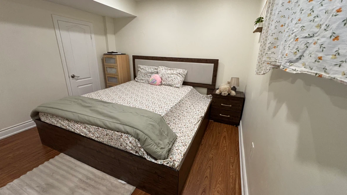 Brand new King size Dark wood bedroom set for sale