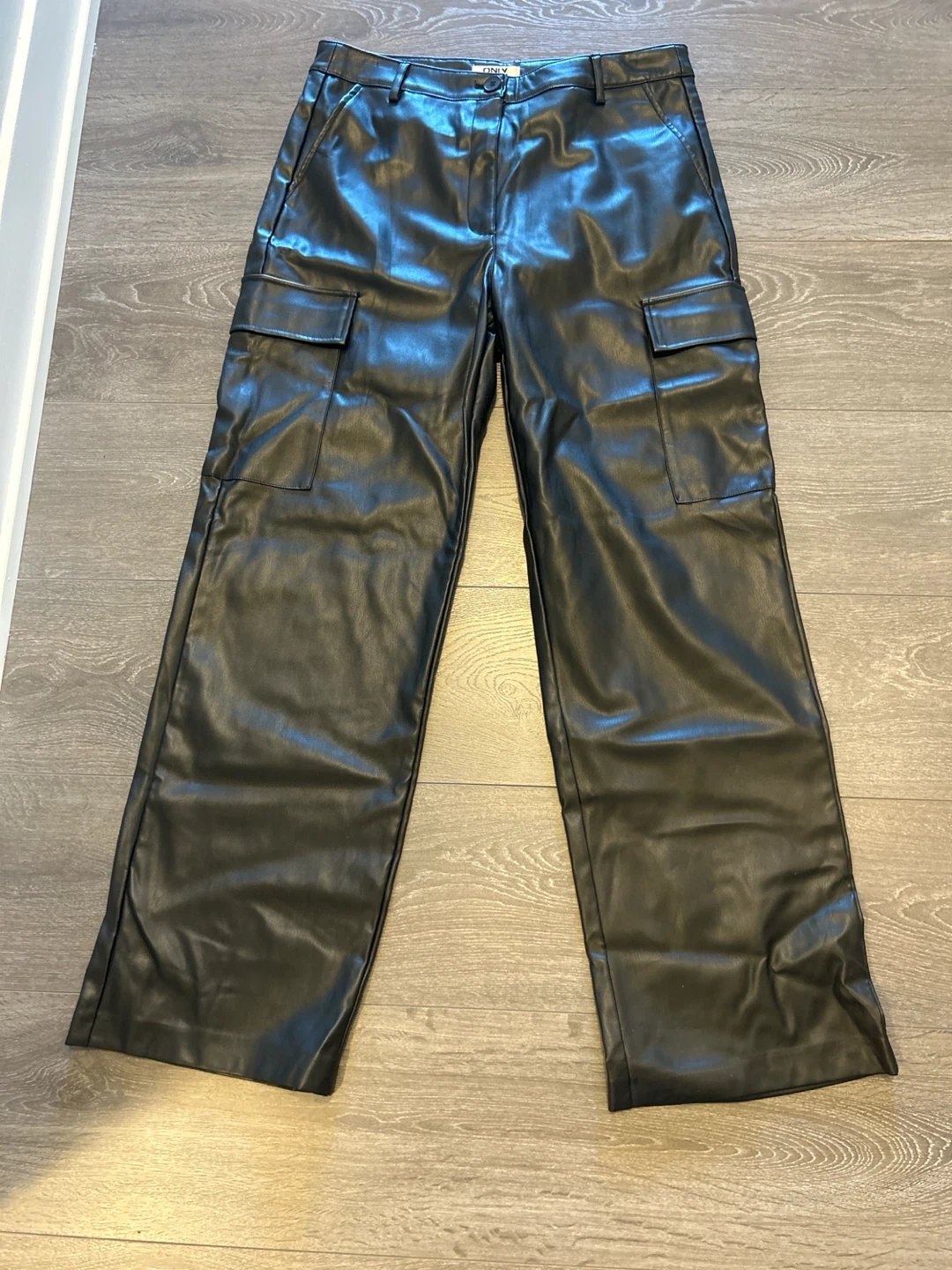 ONLY Black  Leather Cargo Wide Legs Pants - photo 2