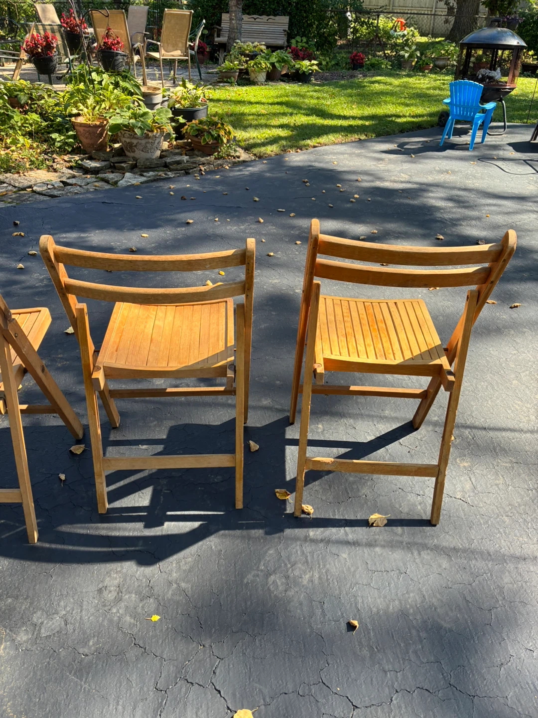 Six folding chairs - photo 4