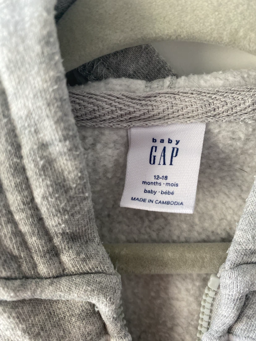 Baby Gap grey zip-up hoodie - photo 2