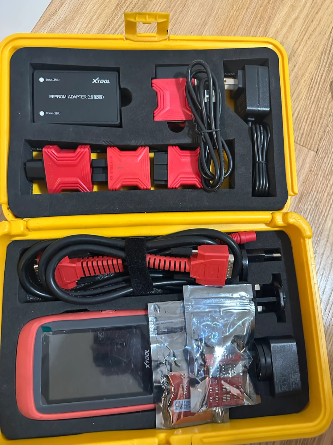 XTOOL X-Series Service Tool Diagnostic Scanner - photo 2