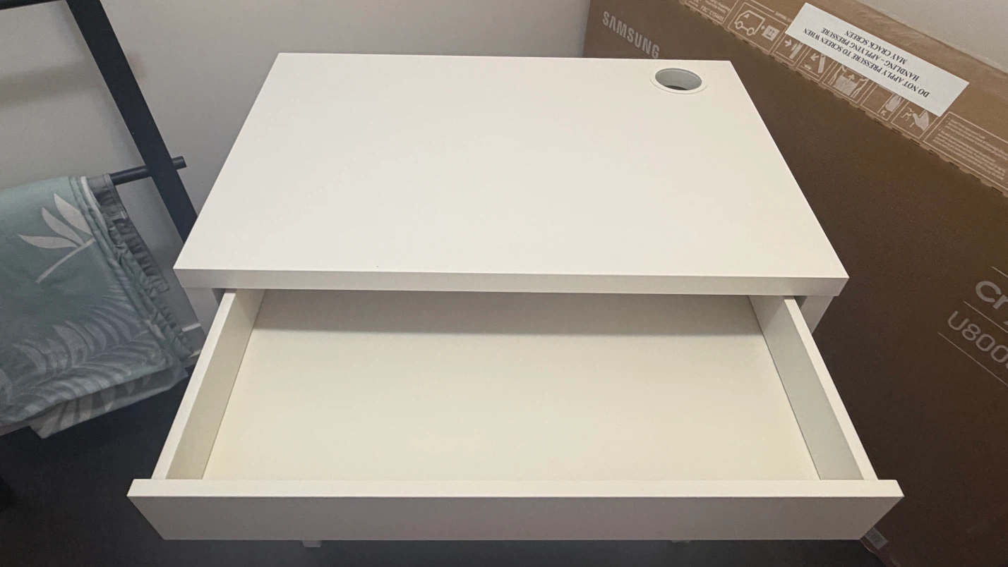 White IKEA MICKE Desk - photo 2