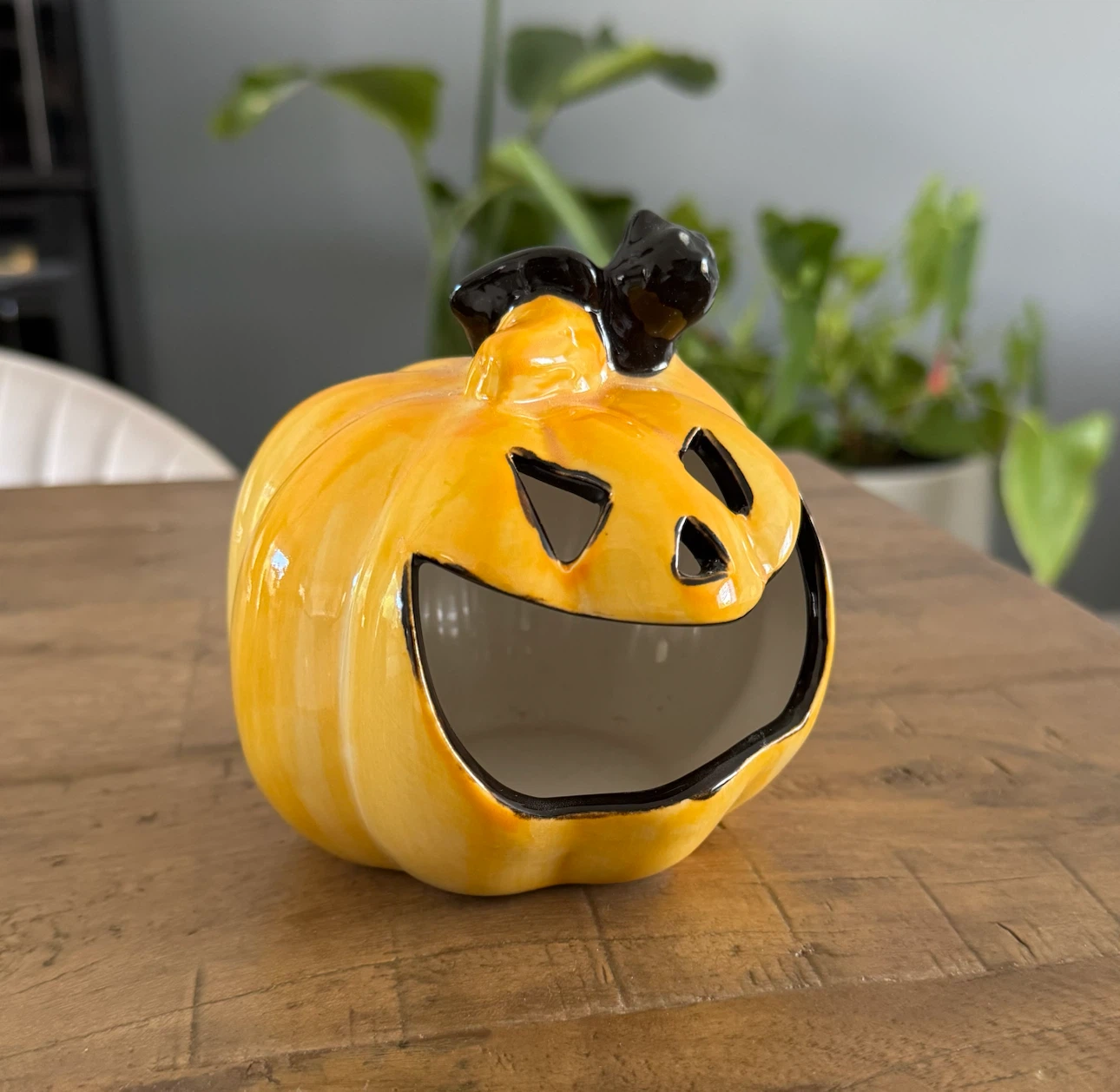 Ceramic Halloween Pumpkin Figurine - photo 2