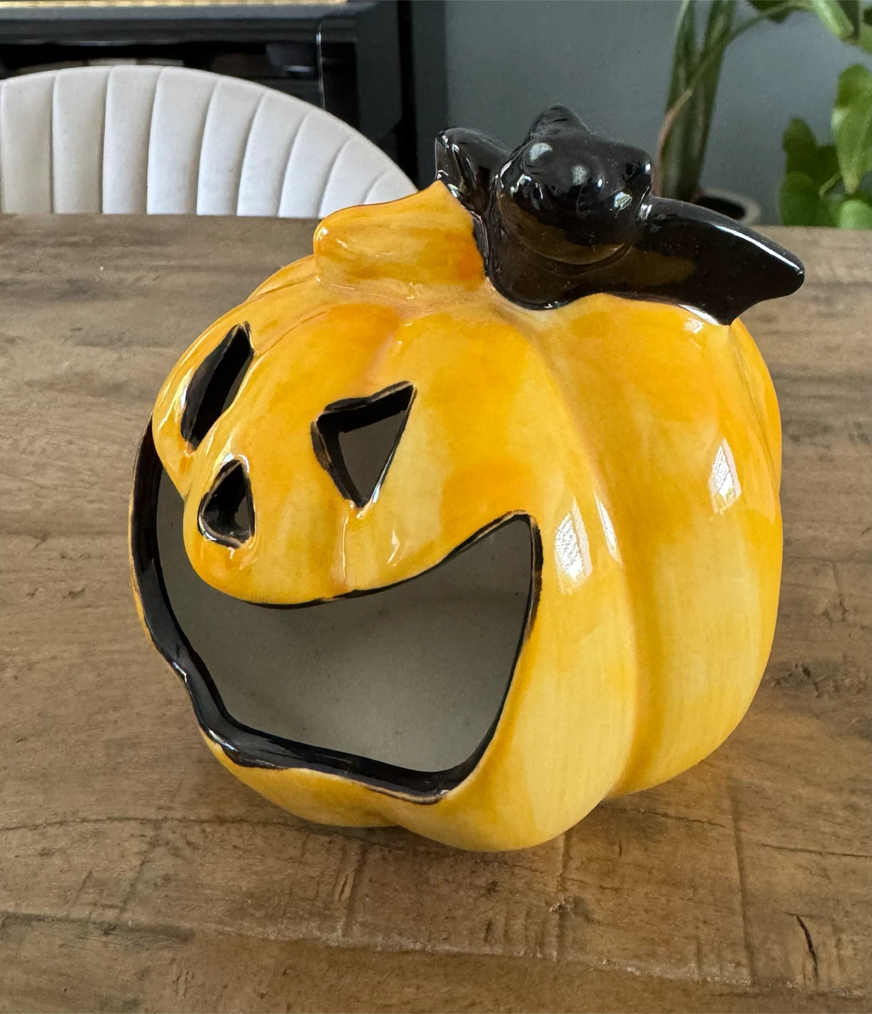 Ceramic Halloween Pumpkin Figurine - photo 3
