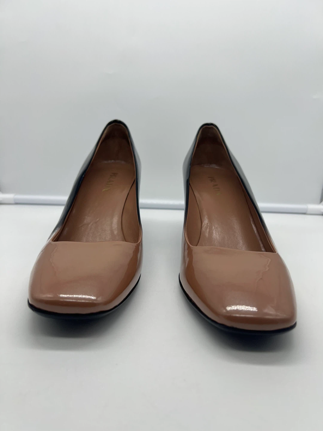 PRADA Two Tone Ombre Patent Leather Square Toe Kitten Heels sz39 - photo 4