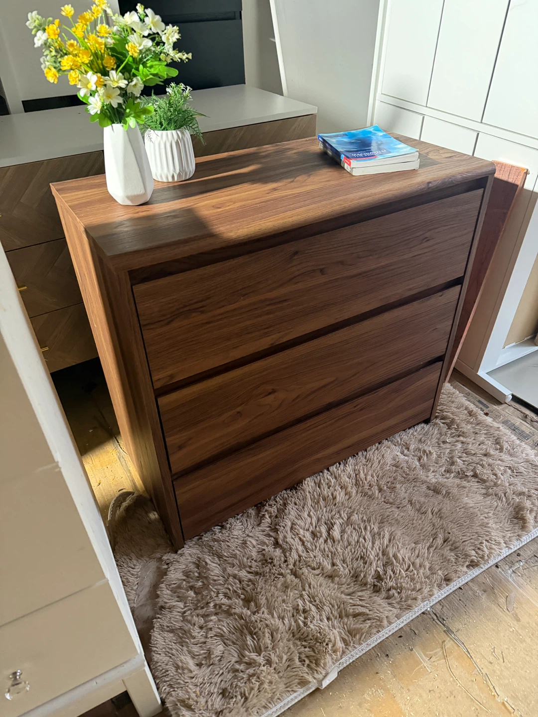 Modern 3-Drawer Wood Dresser - photo 4