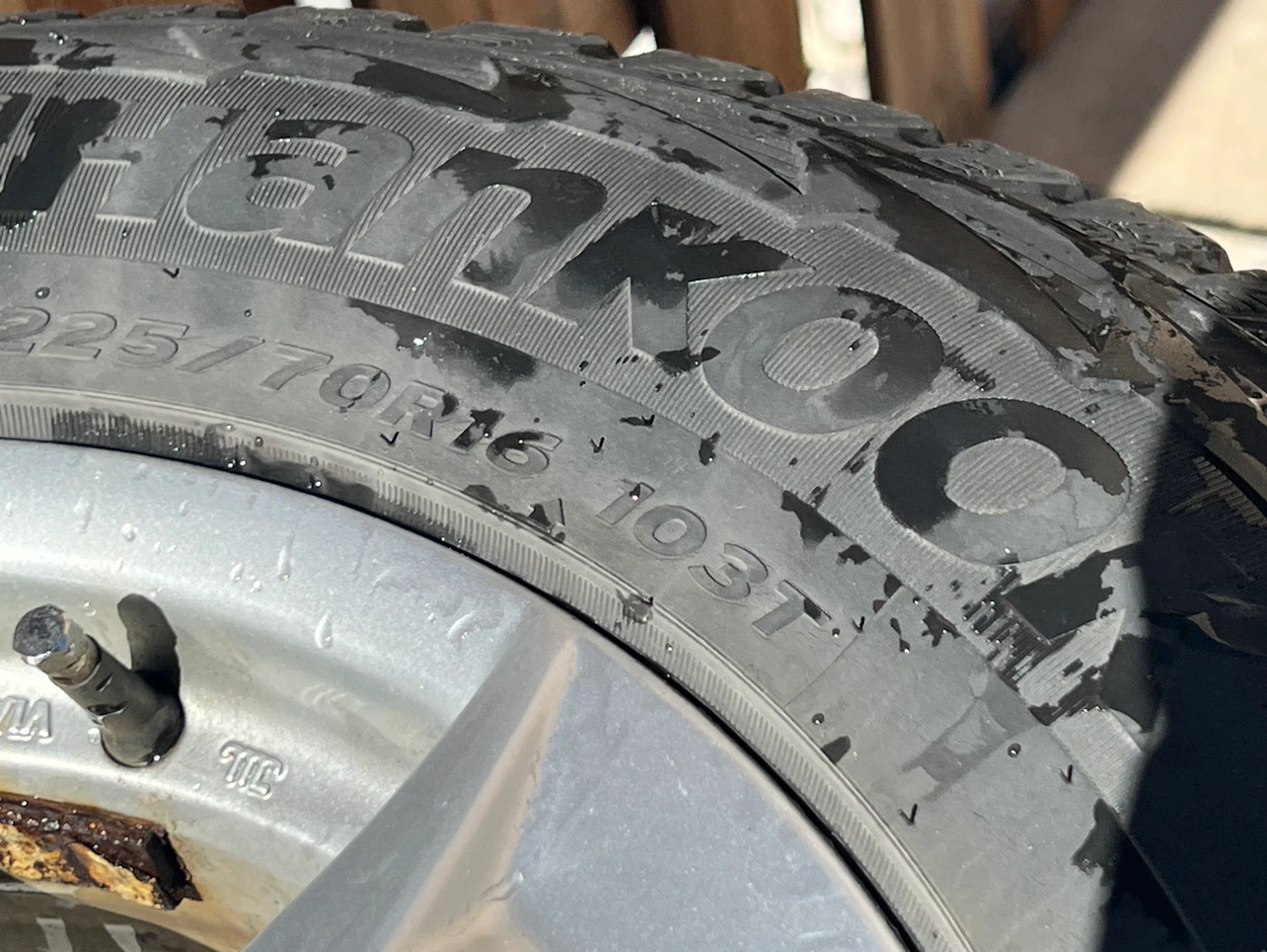 Hankook i*pike RW11 Winter Tires with Rims - photo 2
