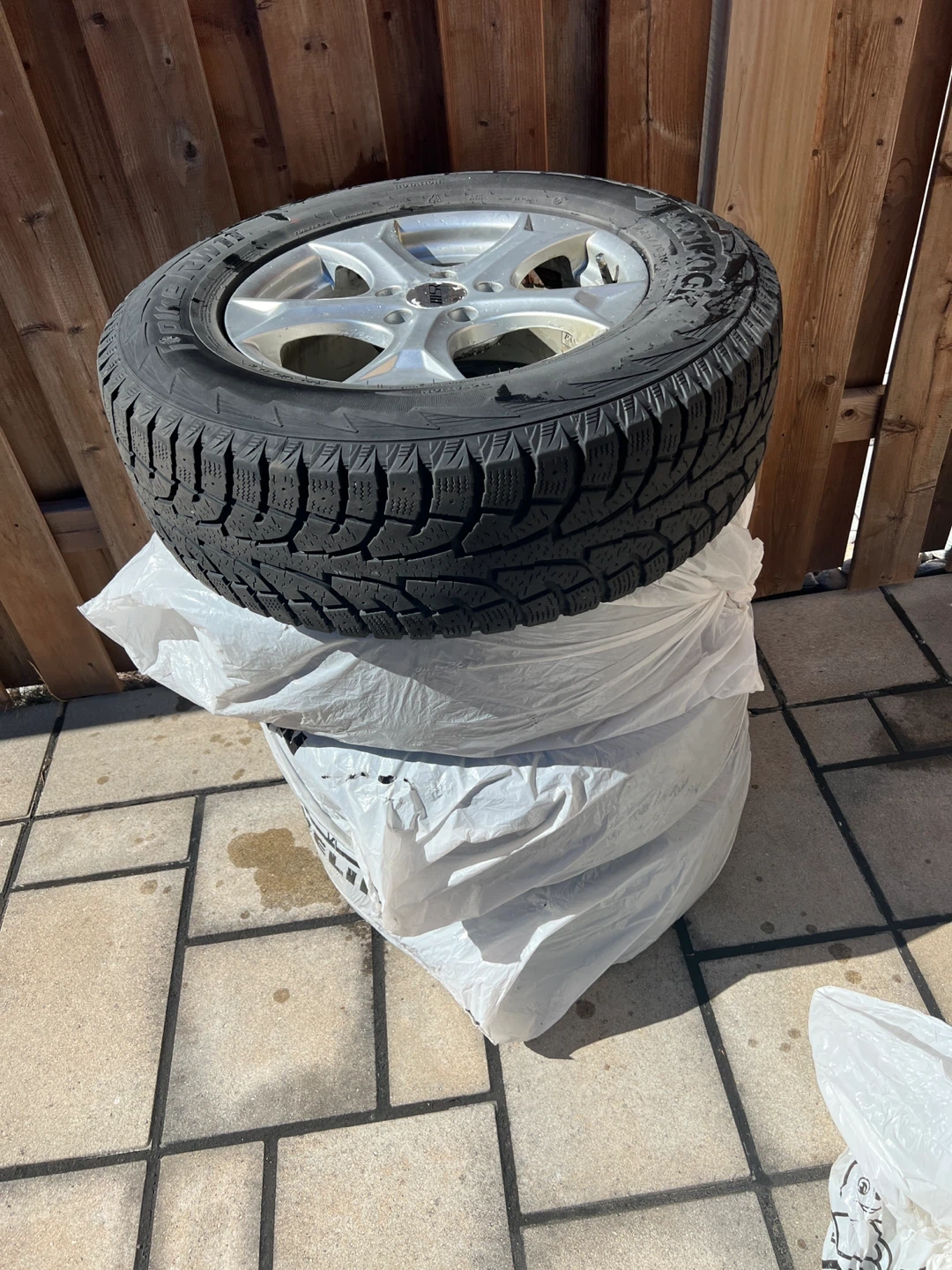 Hankook i*pike RW11 Winter Tires with Rims - photo 3