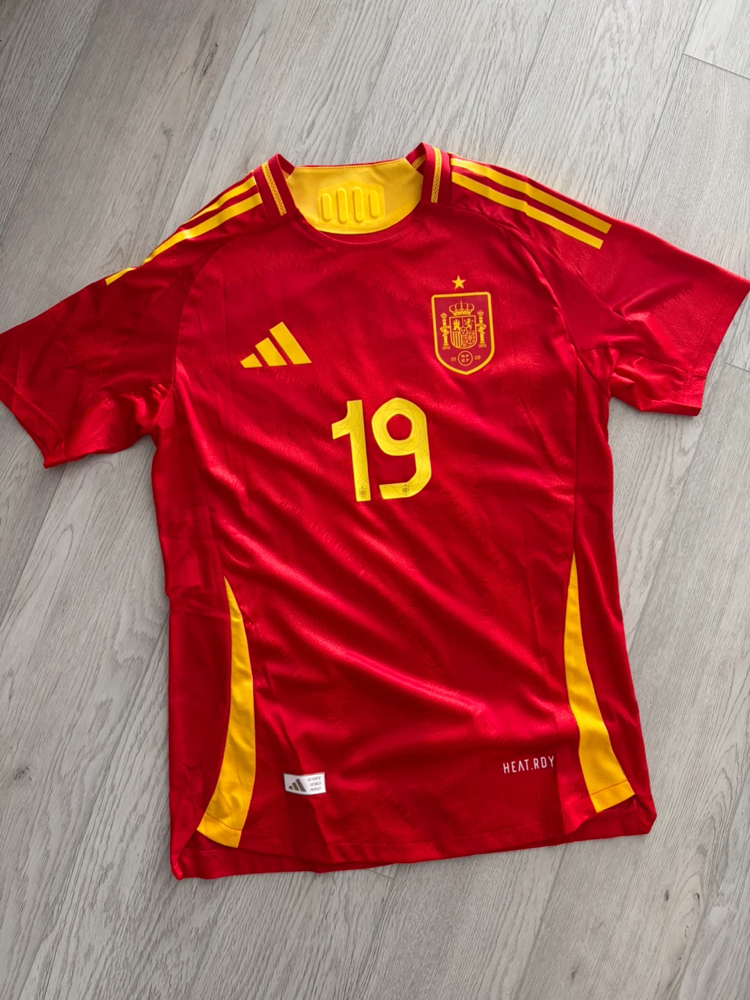 Spain Lamine Yamal 19 Jersey (Size S)