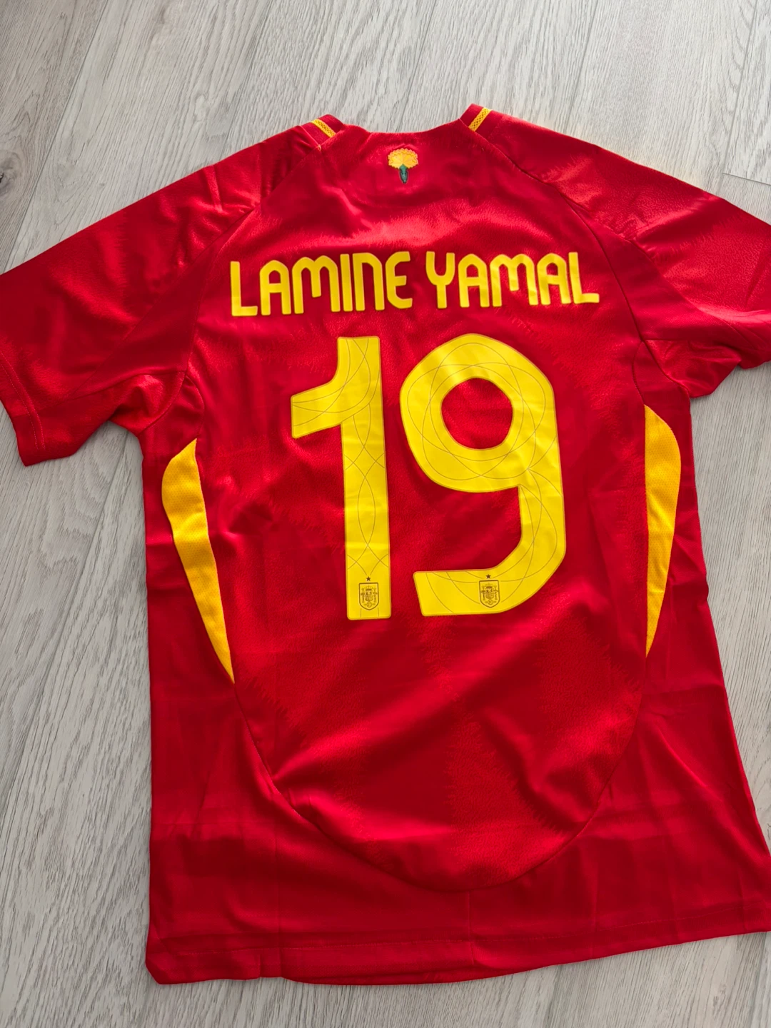 Spain Lamine Yamal 19 Jersey (Size S) - photo 2
