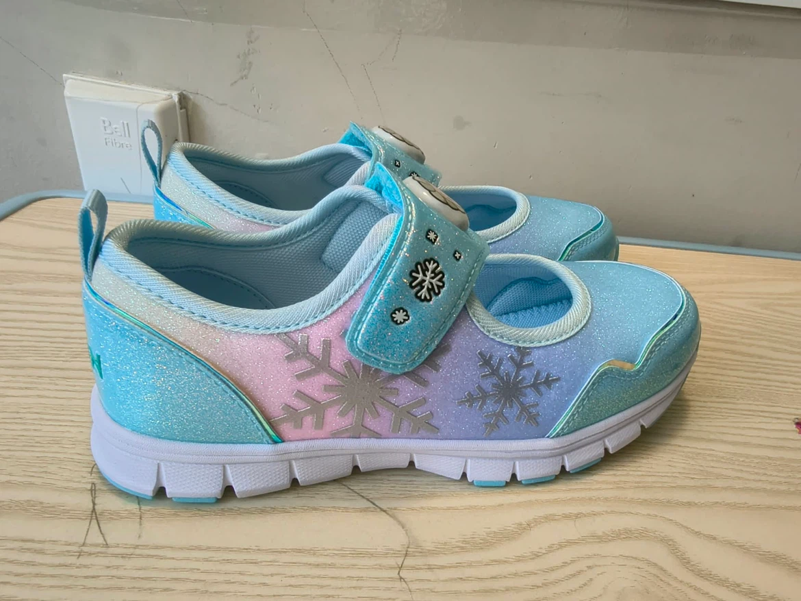 Disney Frozen Elsa Sneakers - photo 3