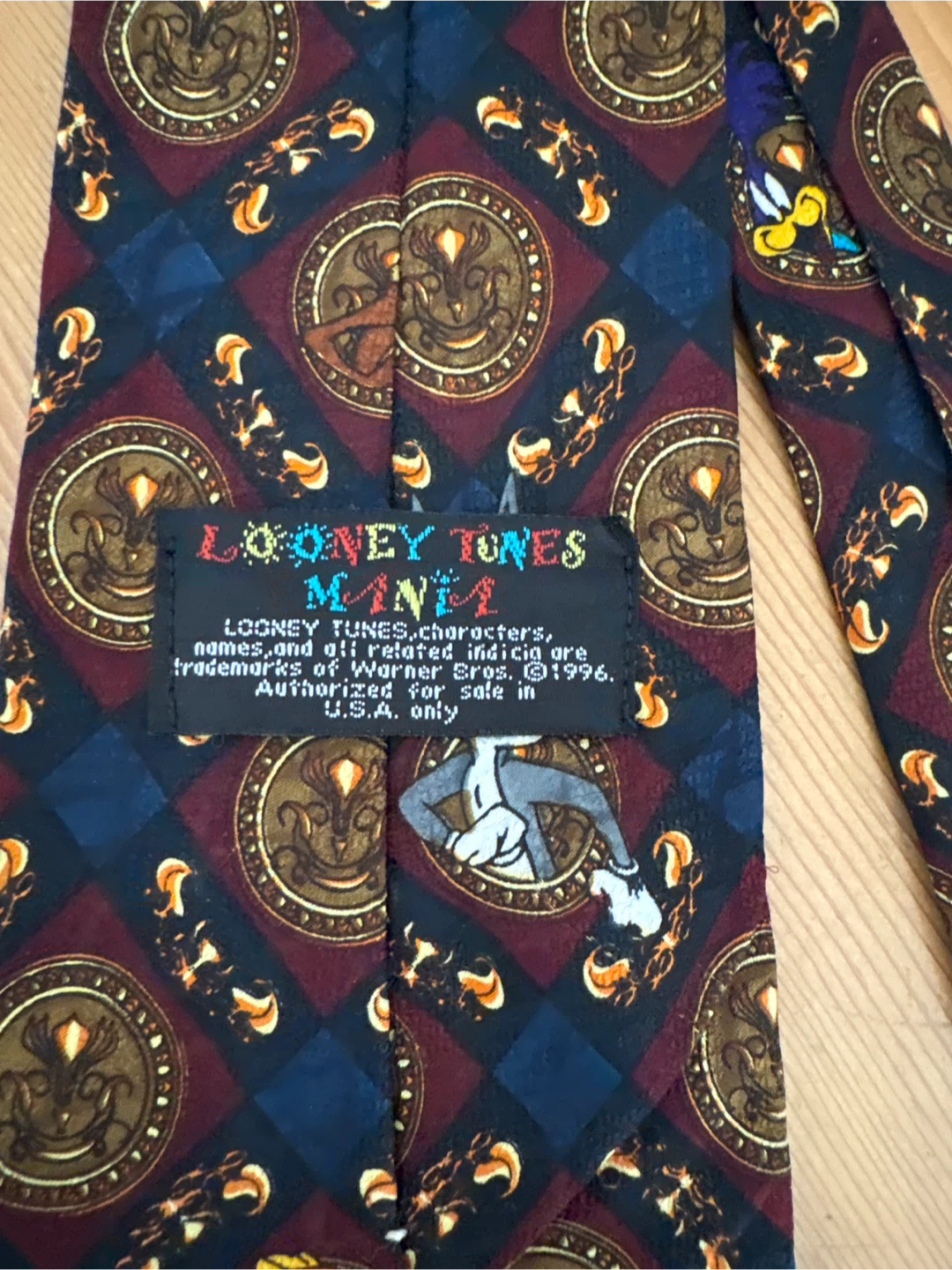 Vintage 1996 Looney Tunes Mania Tie - photo 2