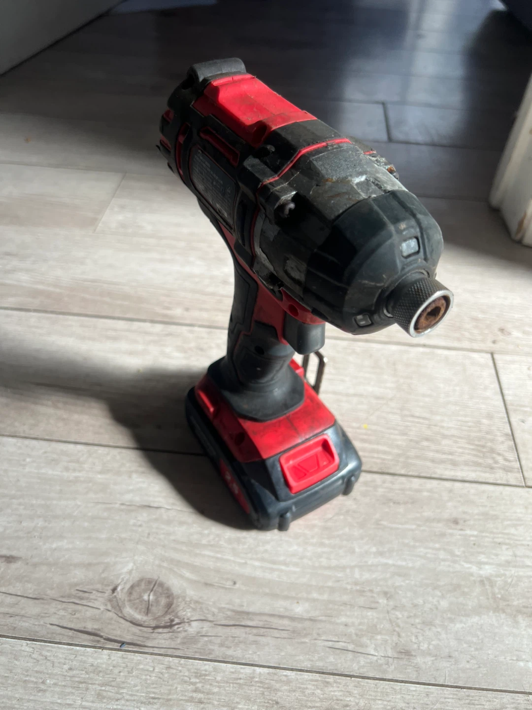 Benchmark 20V 1/4" Cordless Impact Driver - photo 3