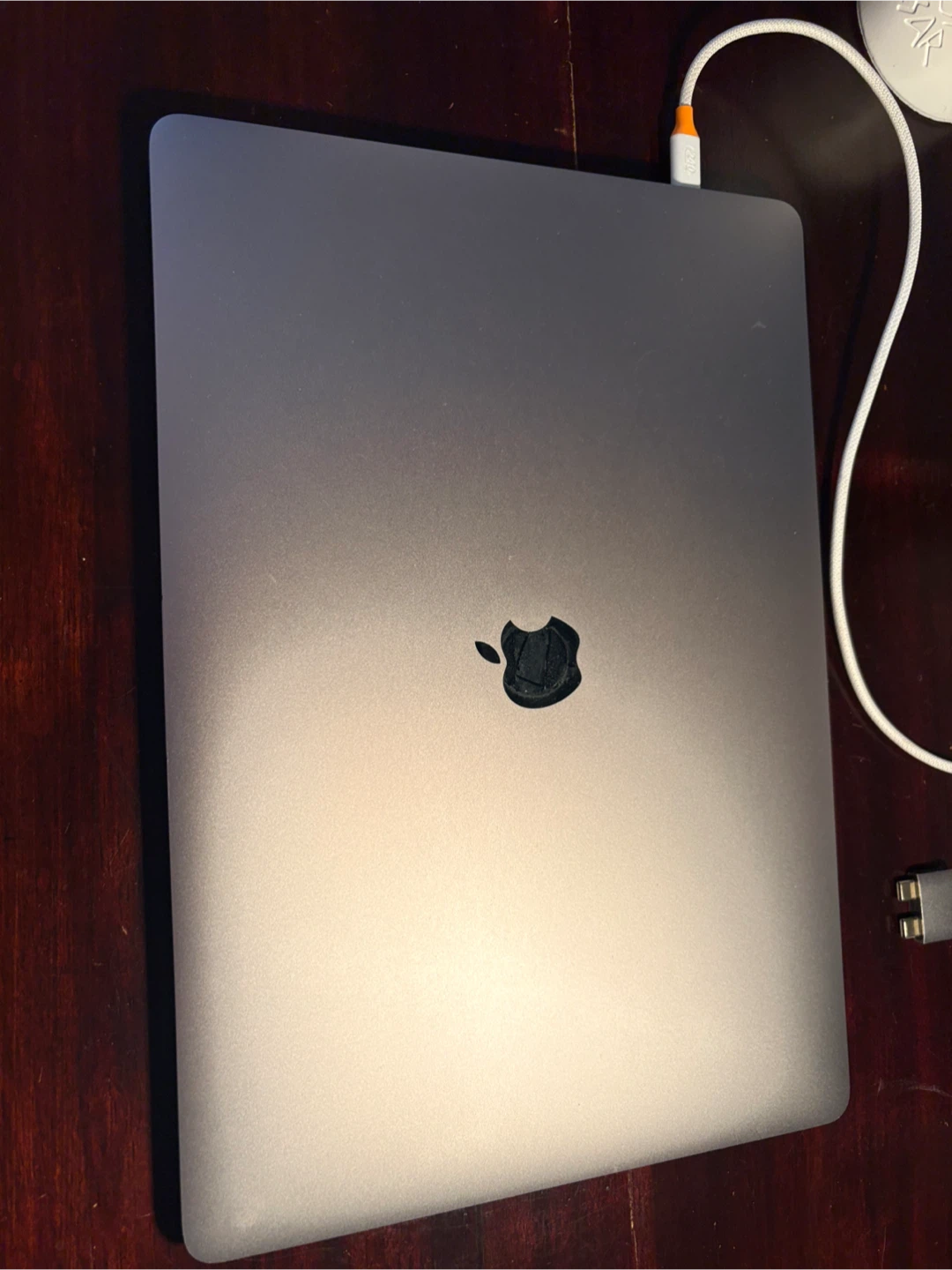 2017 MacBook Pro 1 TB - photo 3