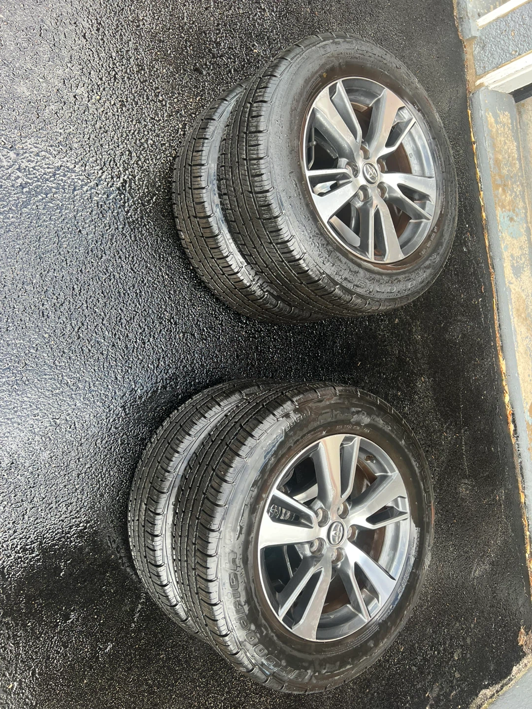 Set of 4 BFGoodrich Advantage Control Tires with Toyota Rims - photo 2