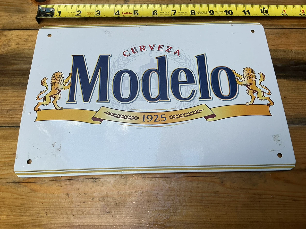 Cerveza Modelo Tin Sign ! - photo 3