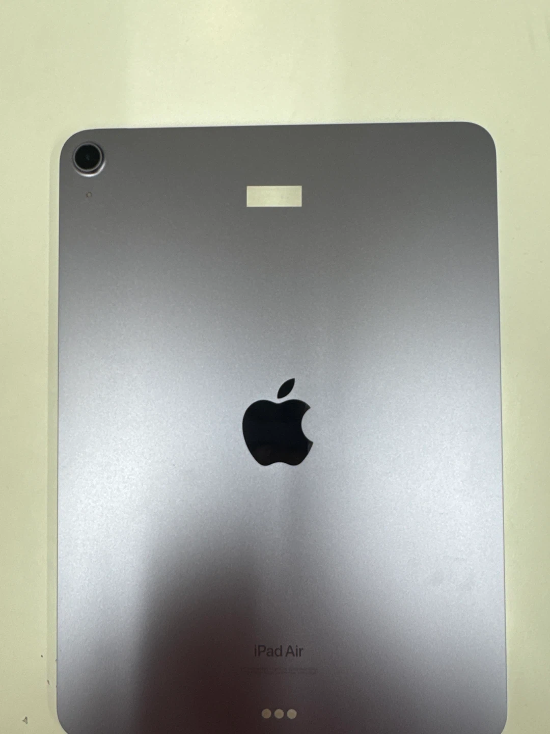Apple iPad Air 5th Gen - photo 2