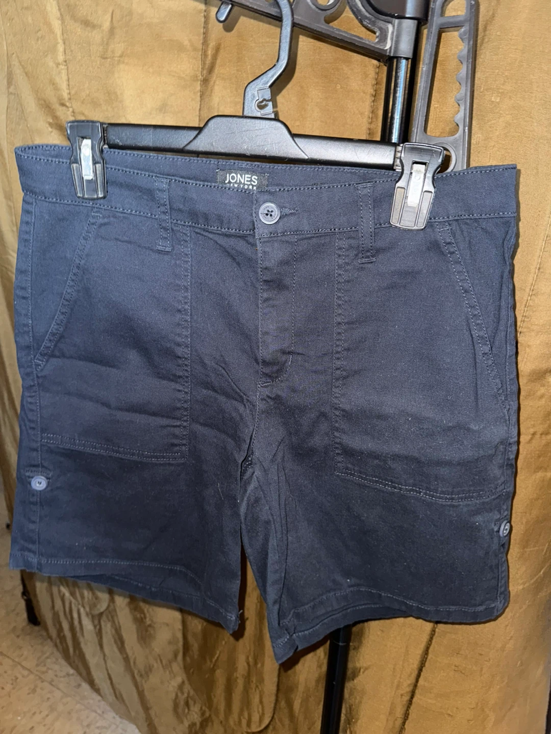 Jones New York Black Shorts - photo 3