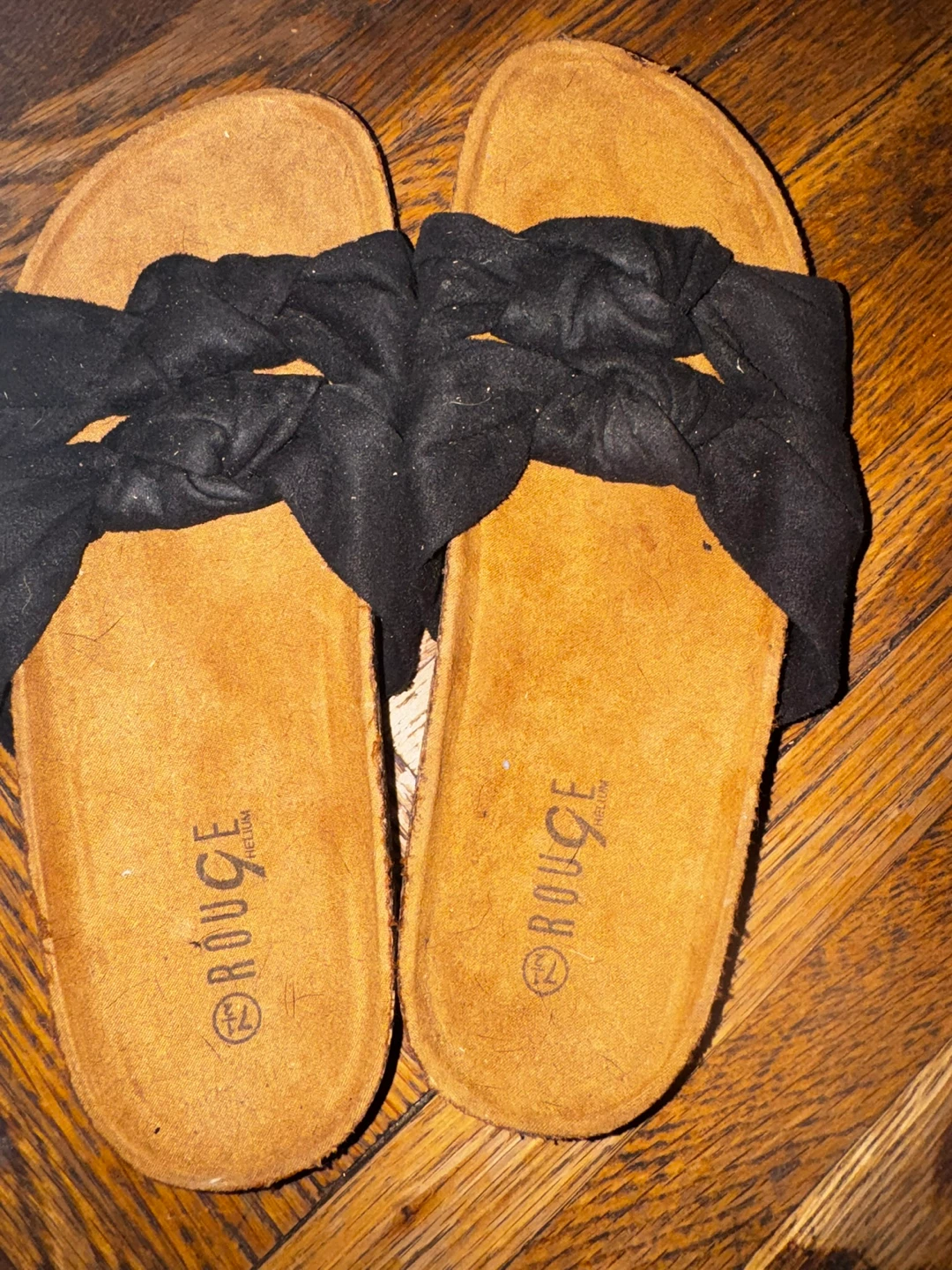Rouge Helium Black Slide Sandals Size 7.5 - photo 2