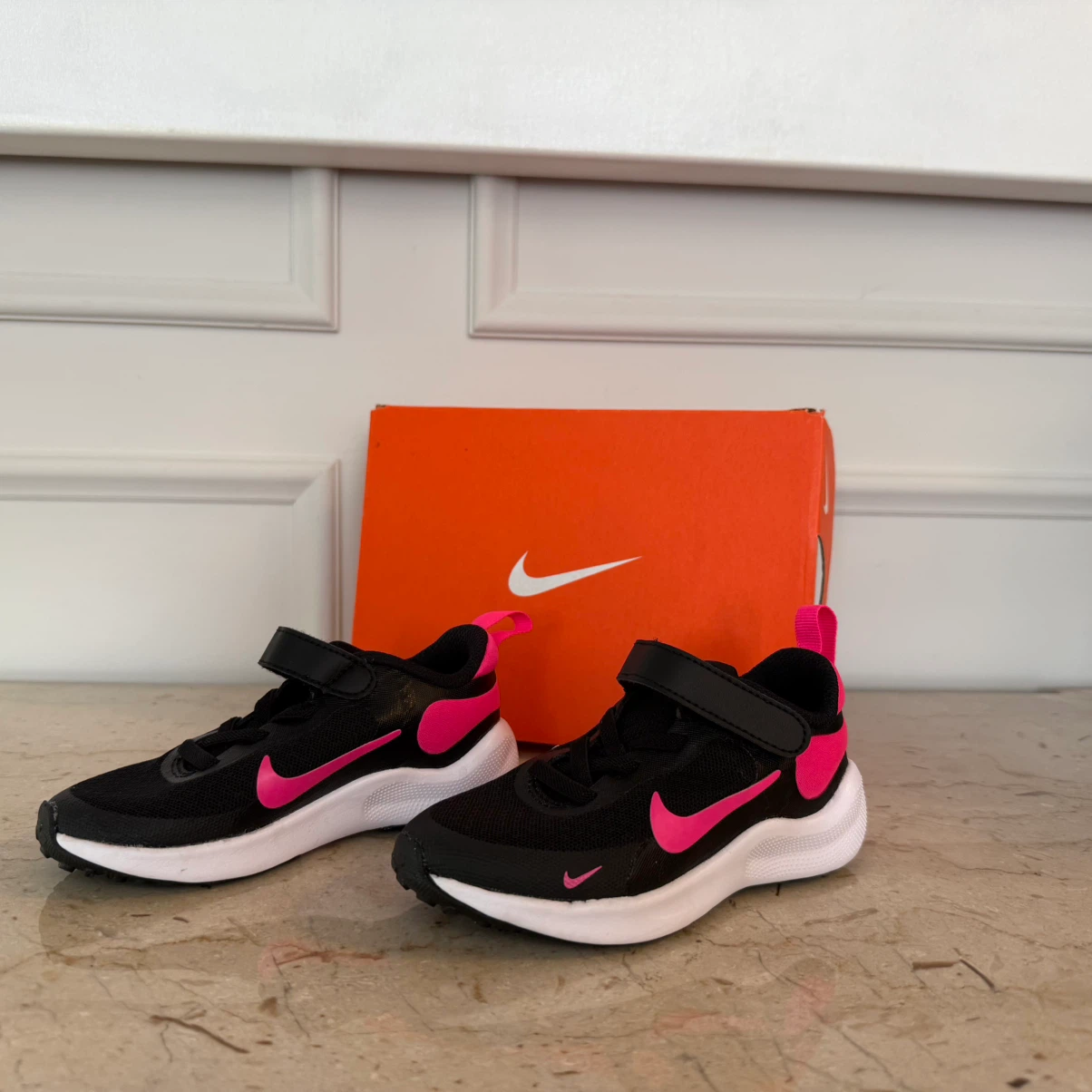 NEW Nike Revolution 7 PSV Shoes Black/Pink