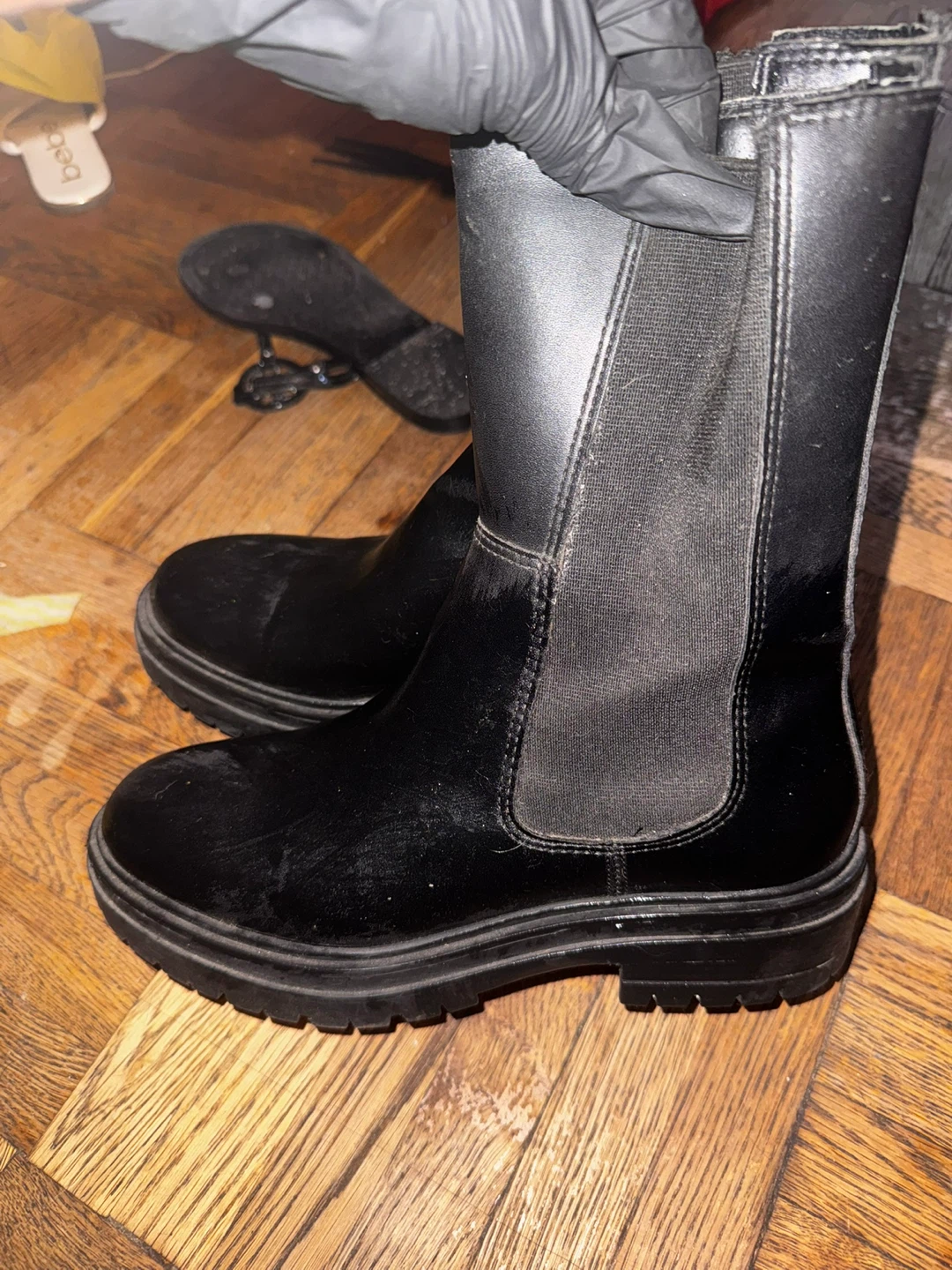 Black Chelsea Boots Size 8M - photo 2