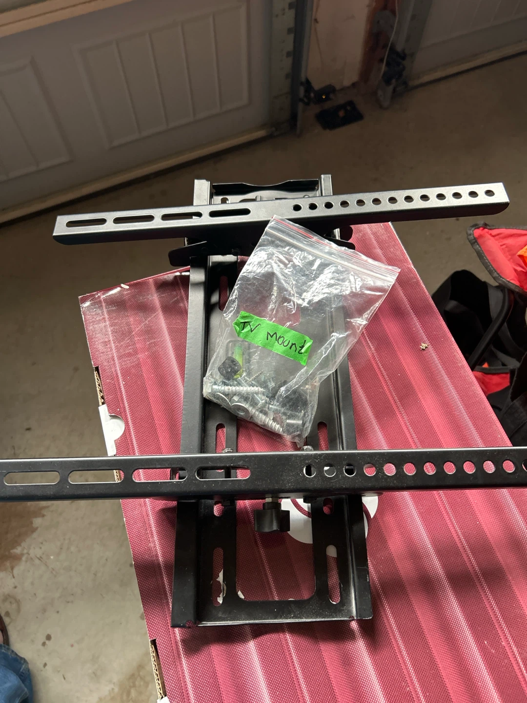 Tilting TV Mount - photo 4