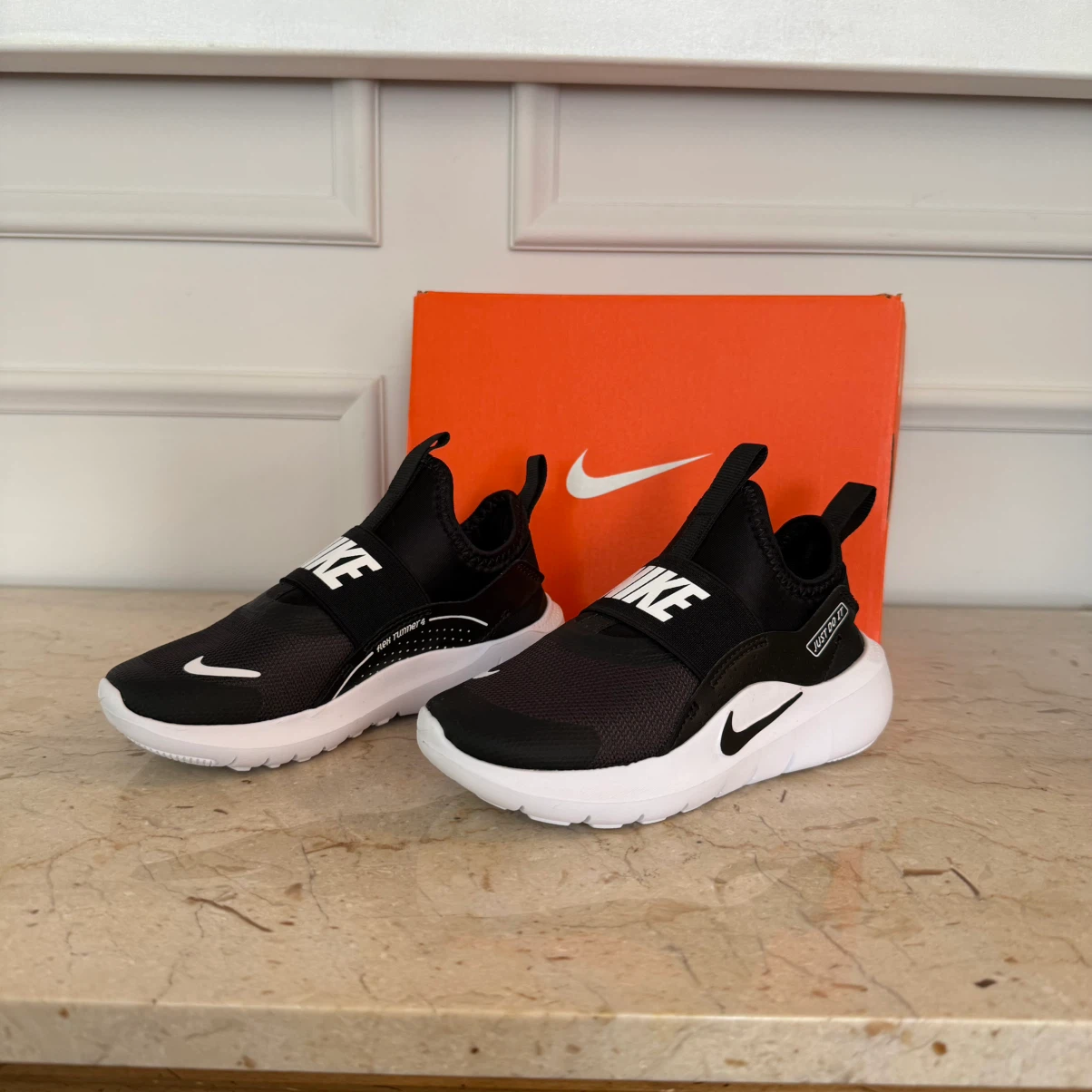 NEW Nike Star Runner 4 NN Shoes - Size 11C