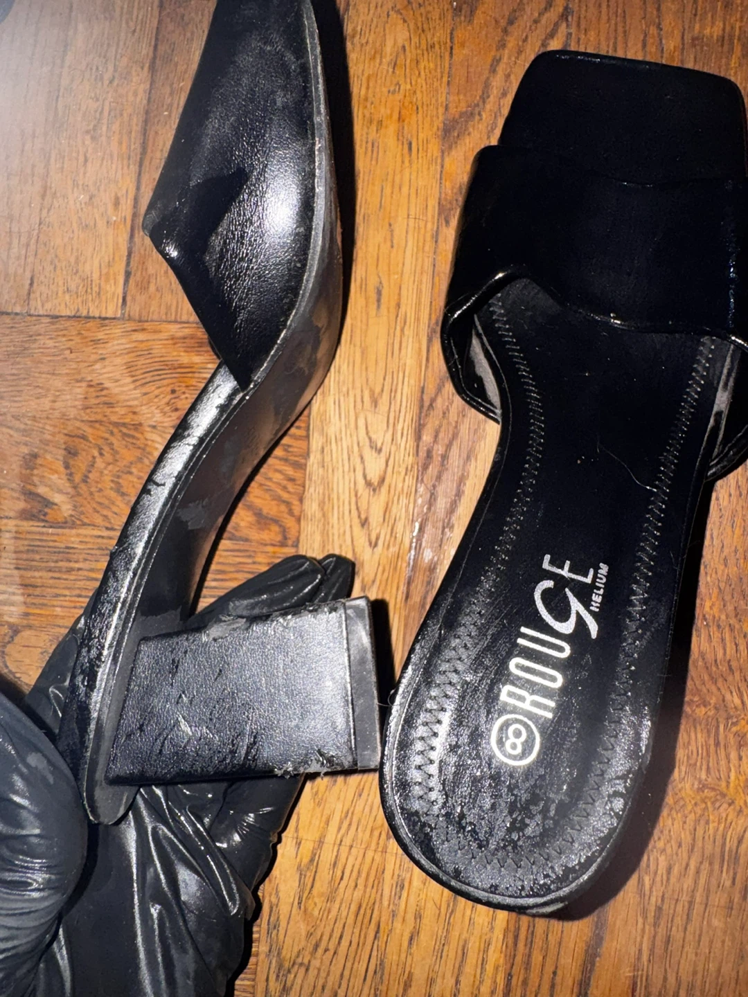 Rouge Helium Black Block Heel Sandals - photo 2