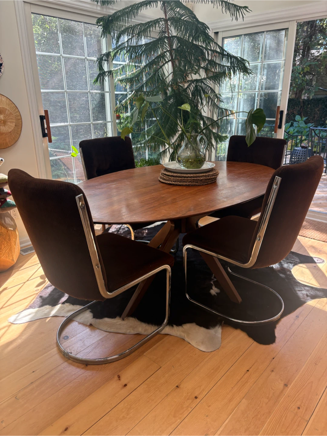 Set of 4 Vintage Brown Cantilever Dining Chairs - photo 3