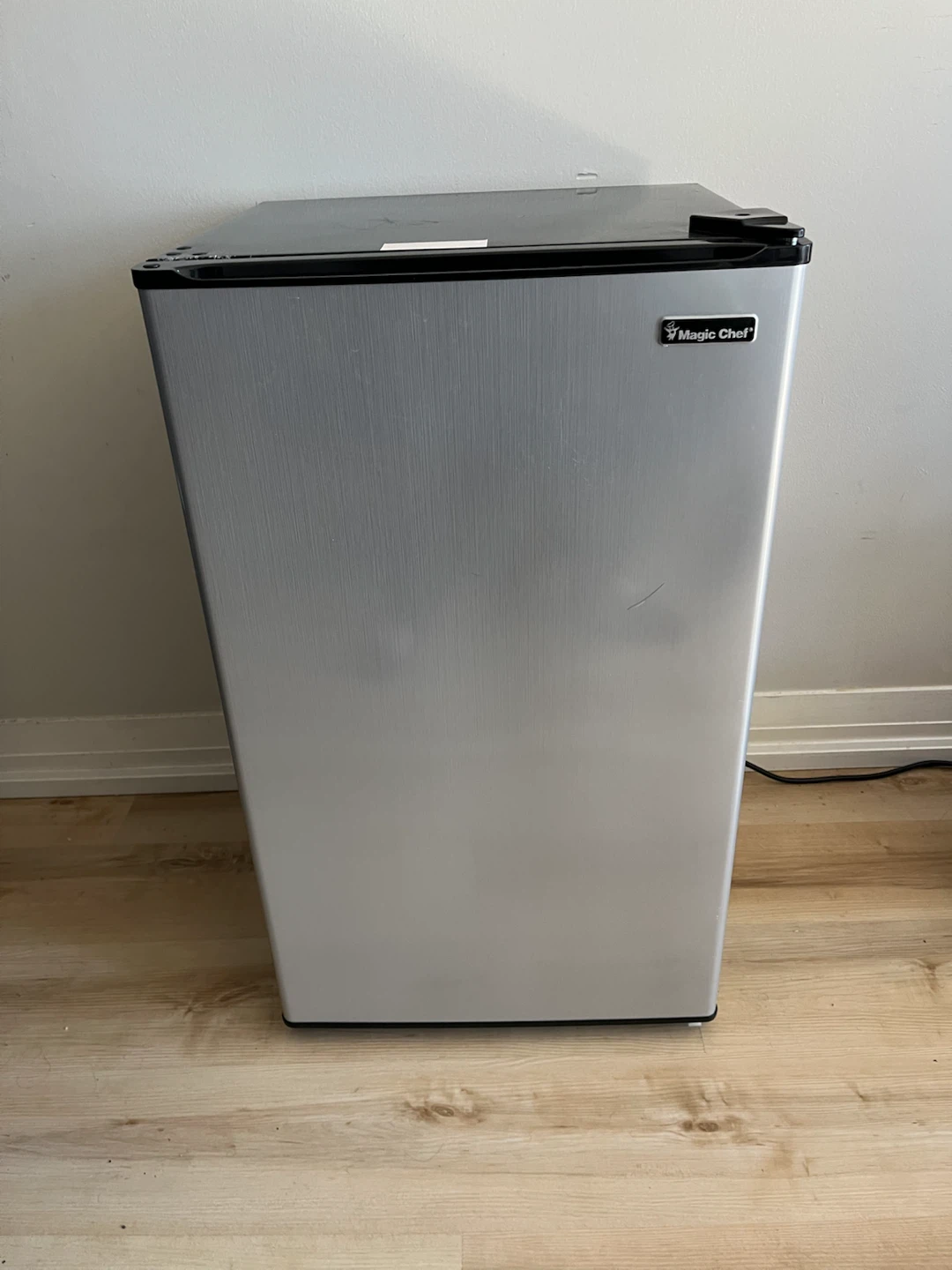 Magic Chef Mini Fridge