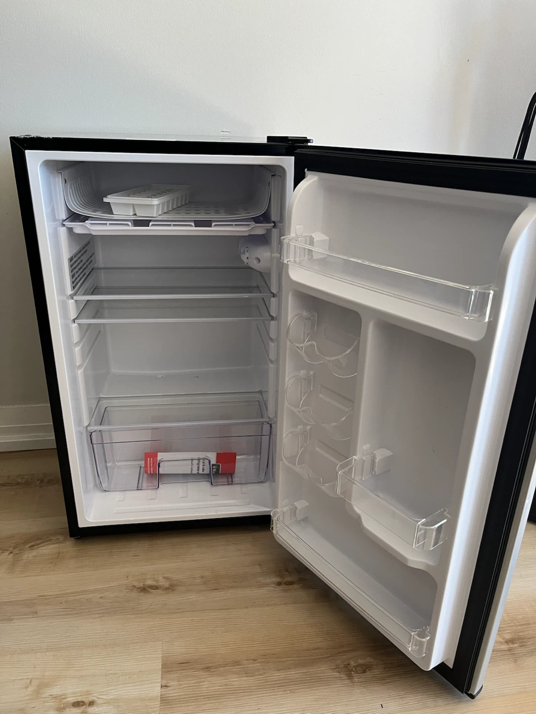 Magic Chef Mini Fridge - photo 3