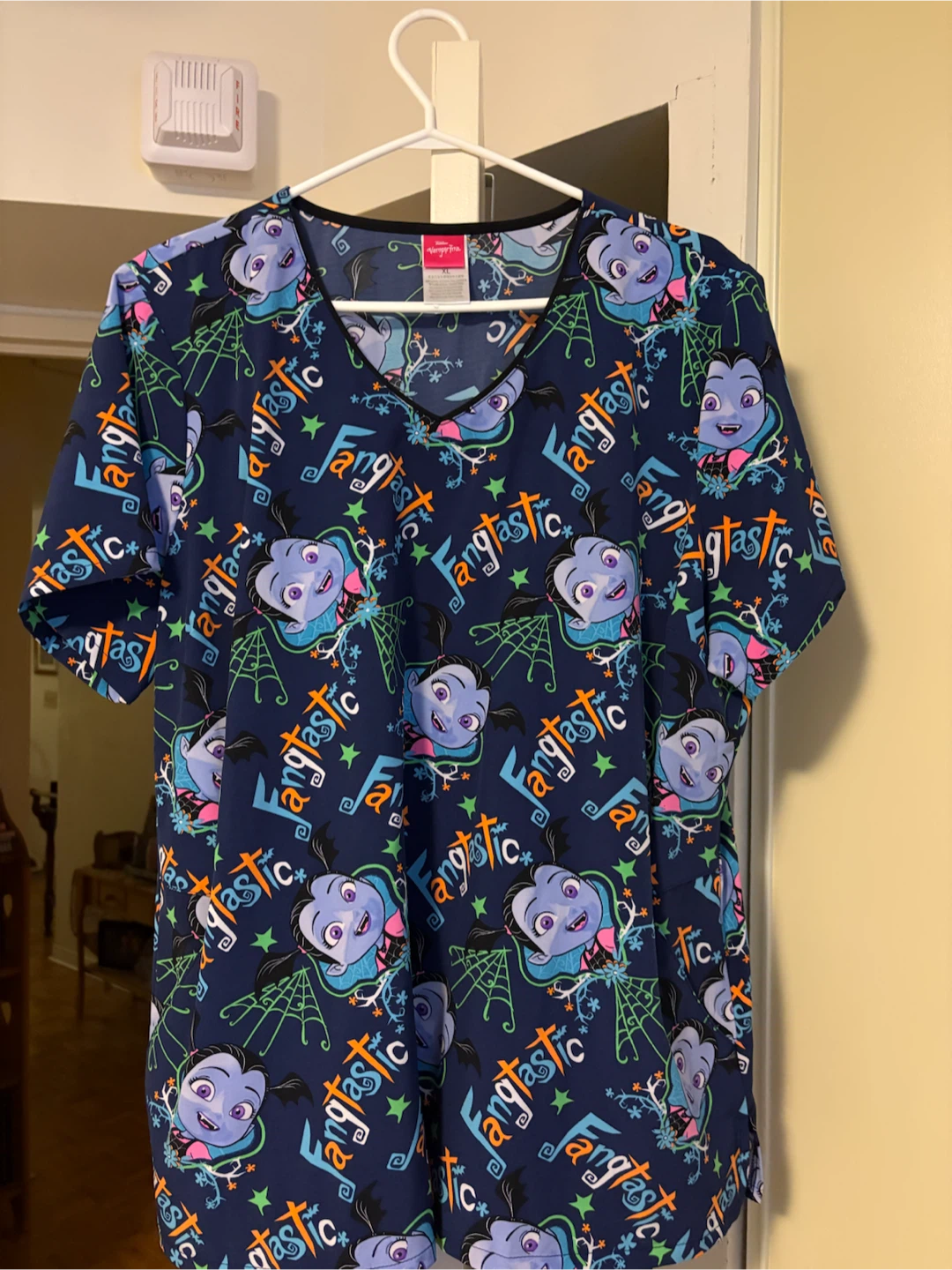 Lot of 5 Assorted Print Scrub Tops - photo 2