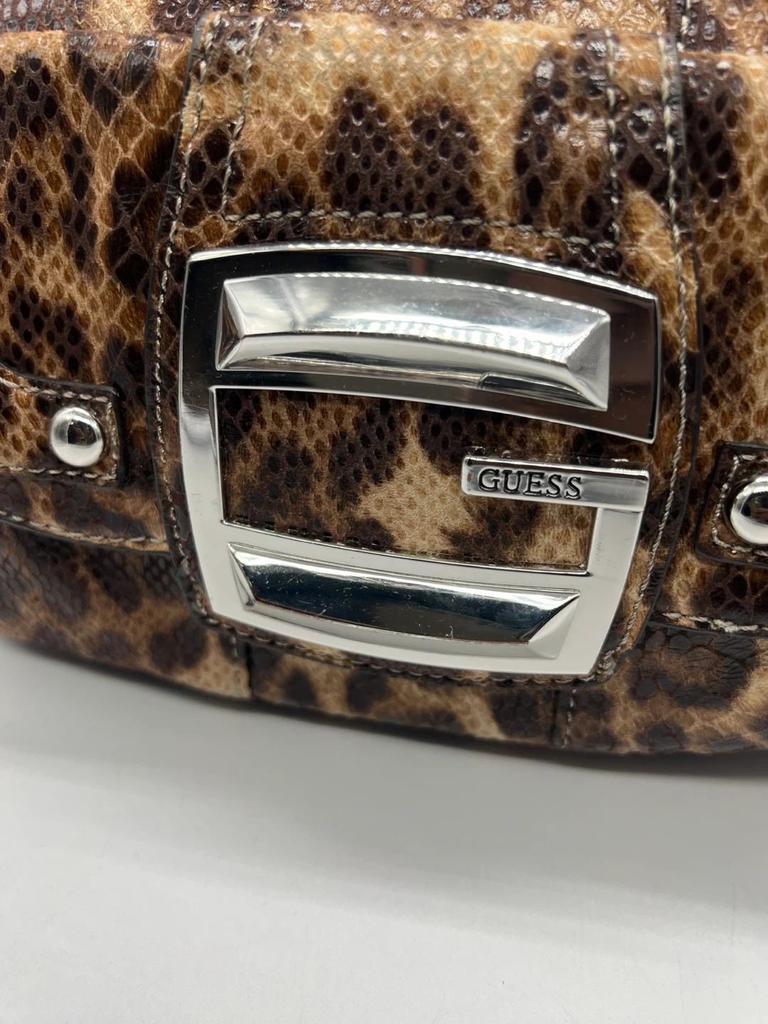 GUESS VINTAGE Y2K Cougar Leopard Print Faux Snakeskin Hobo Bag - photo 2