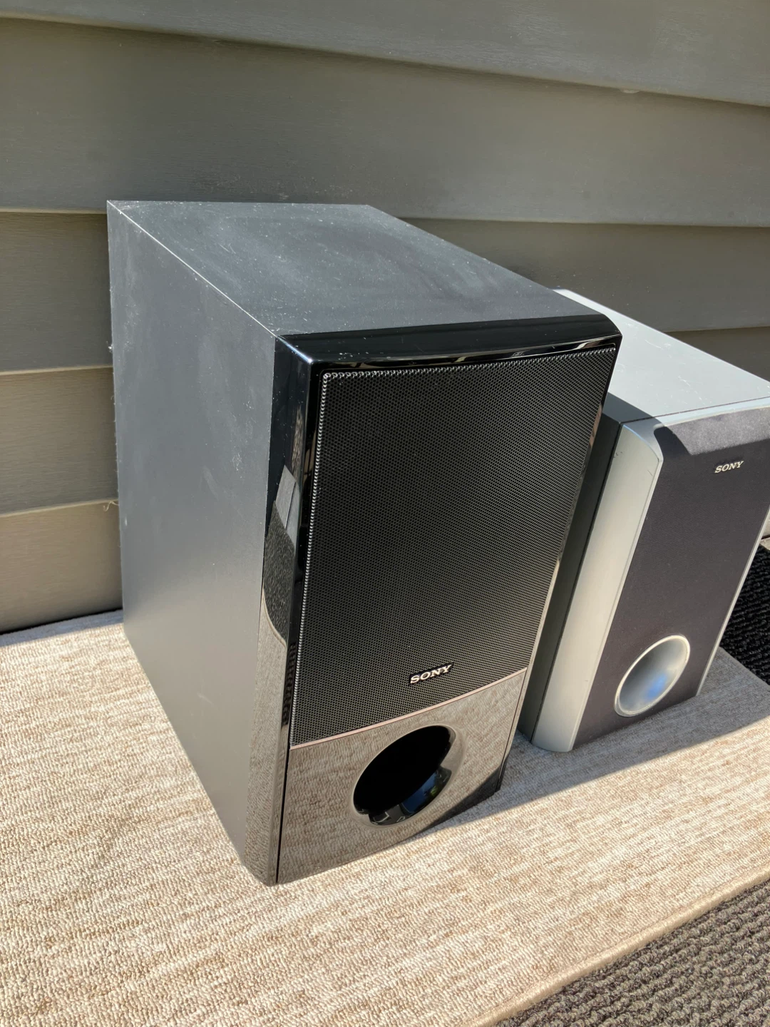 Sony speaker pair - photo 2