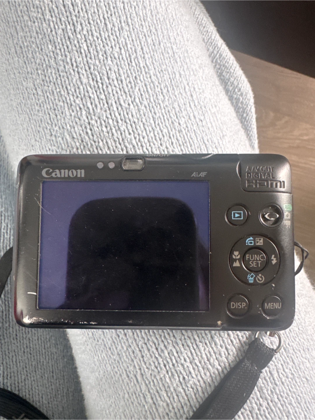 Canon PowerShot SD780 IS Digital ELPH - photo 2